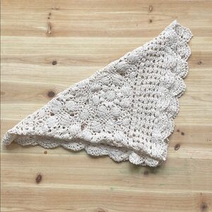 Bohemian Crochet Lace Table Runner / Plant Doily Decor